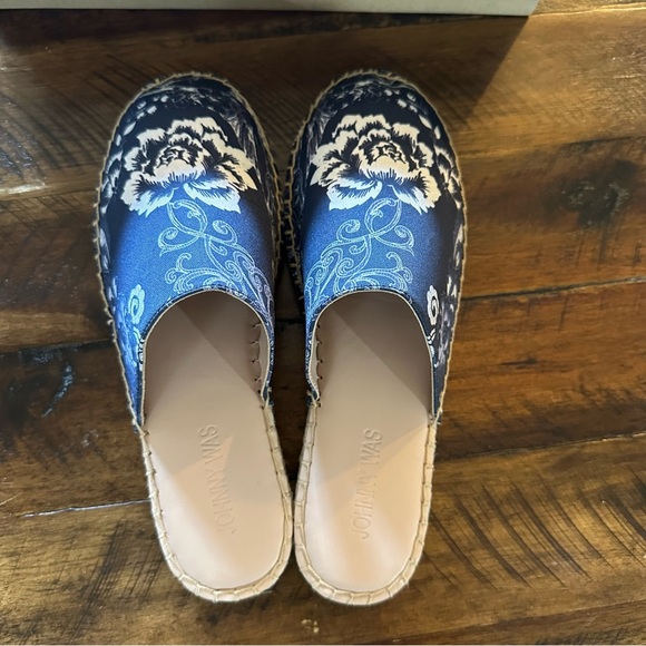 Johnny Was Olivia Printed Espadrille Mules Navy Floral Slip-On Shoes Size 7.5 - Picture 6 of 7